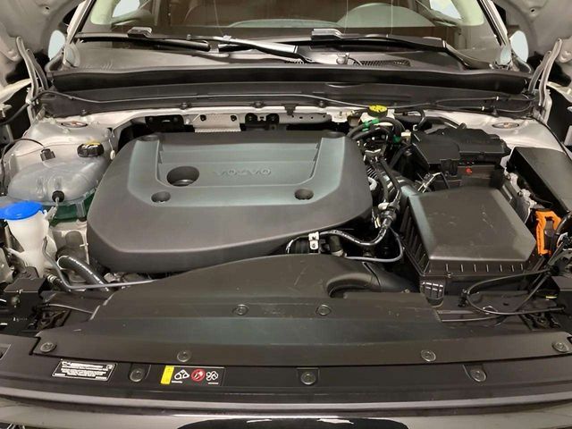 2025 Volvo XC40 B5 Plus Dark Theme Dallas TX