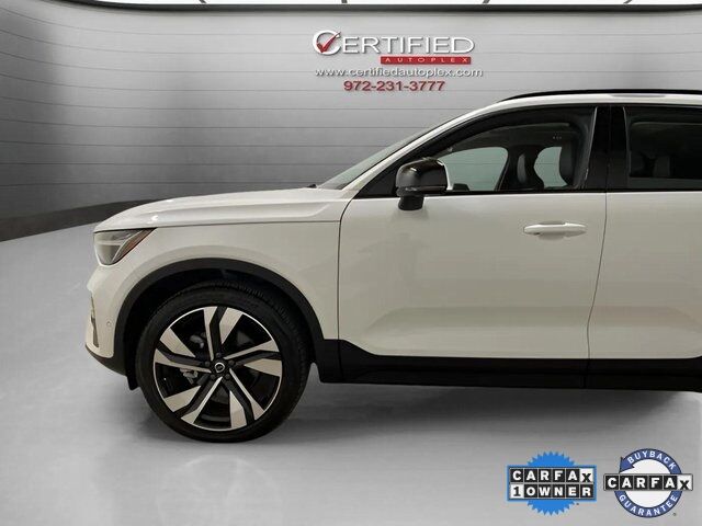 2025 Volvo XC40 B5 Plus Dark Theme Dallas TX