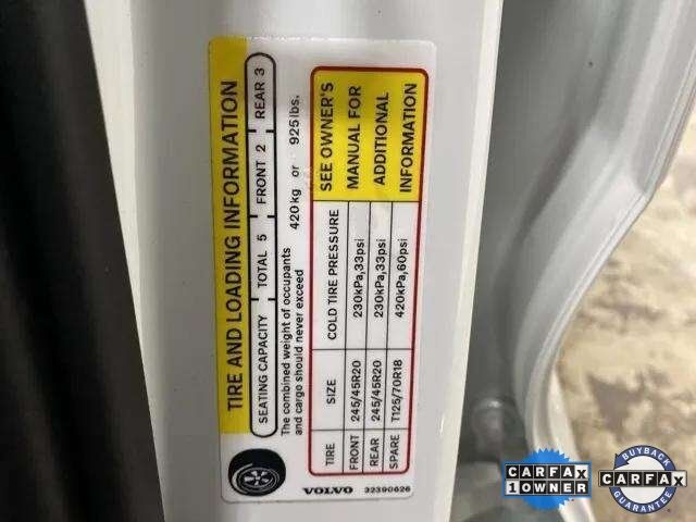 2025 Volvo XC40 B5 Plus Dark Theme Dallas TX