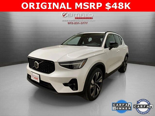 2025 Volvo XC40