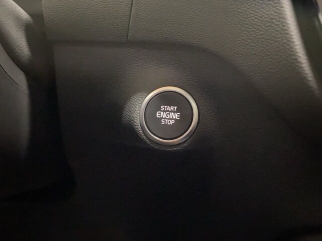 2025 Volvo XC40 B5 Plus Dark Theme Dallas TX