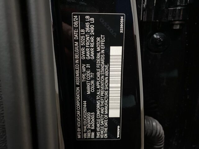 2025 Volvo XC40 B5 Plus Dark Theme Dallas TX