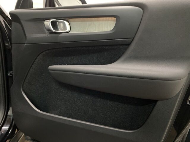 2025 Volvo XC40 B5 Plus Dark Theme Dallas TX