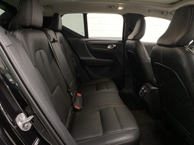 2025 Volvo XC40 B5 Plus Dark Theme Dallas TX