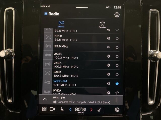 2025 Volvo XC40 B5 Plus Dark Theme Dallas TX