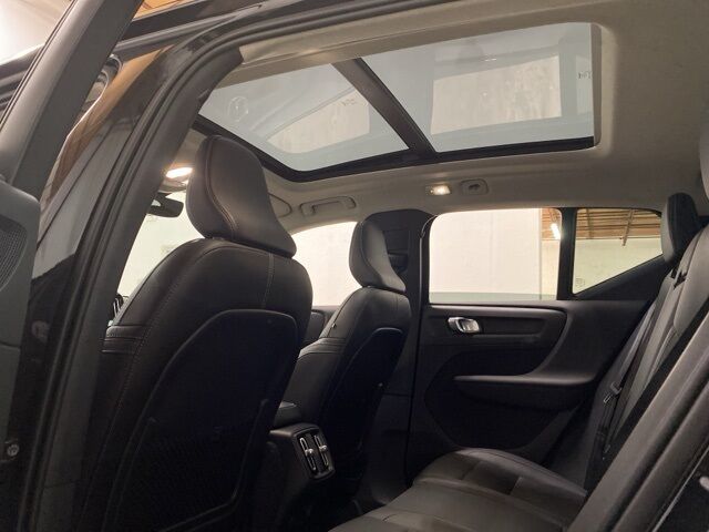 2025 Volvo XC40 B5 Plus Dark Theme Dallas TX