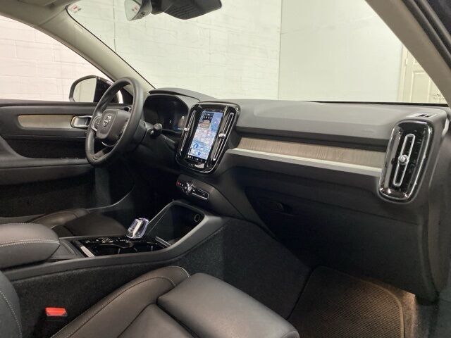 2025 Volvo XC40 B5 Plus Dark Theme Dallas TX