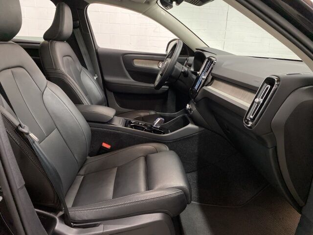 2025 Volvo XC40 B5 Plus Dark Theme Dallas TX