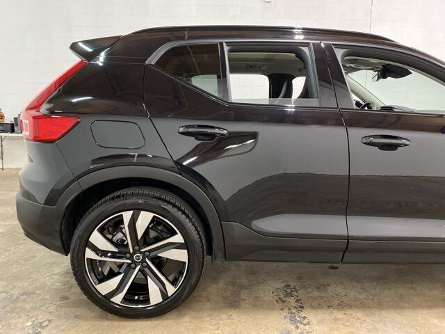 2025 Volvo XC40 B5 Plus Dark Theme Dallas TX