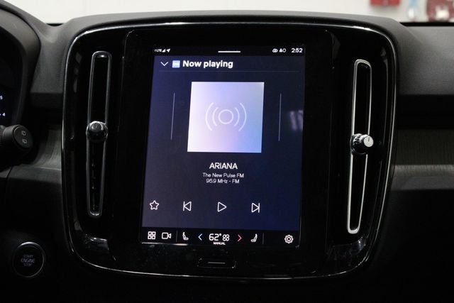 2025 Volvo XC40 B5 Plus Dark Theme Raleigh NC