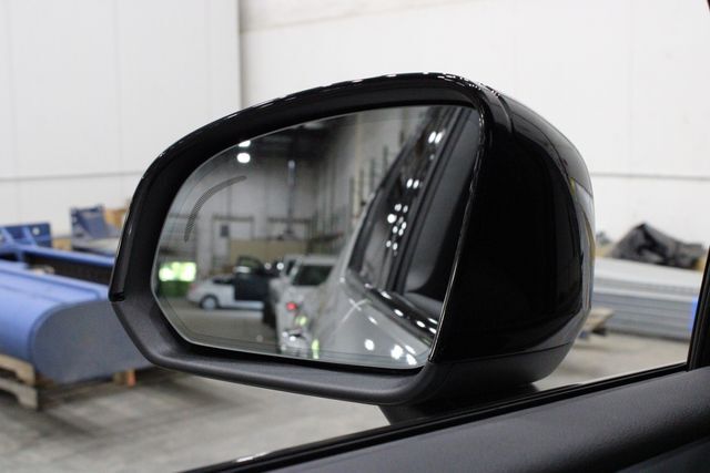 2025 Volvo XC40 B5 Plus Dark Theme Raleigh NC