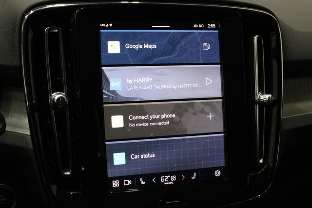 2025 Volvo XC40 B5 Plus Dark Theme Raleigh NC