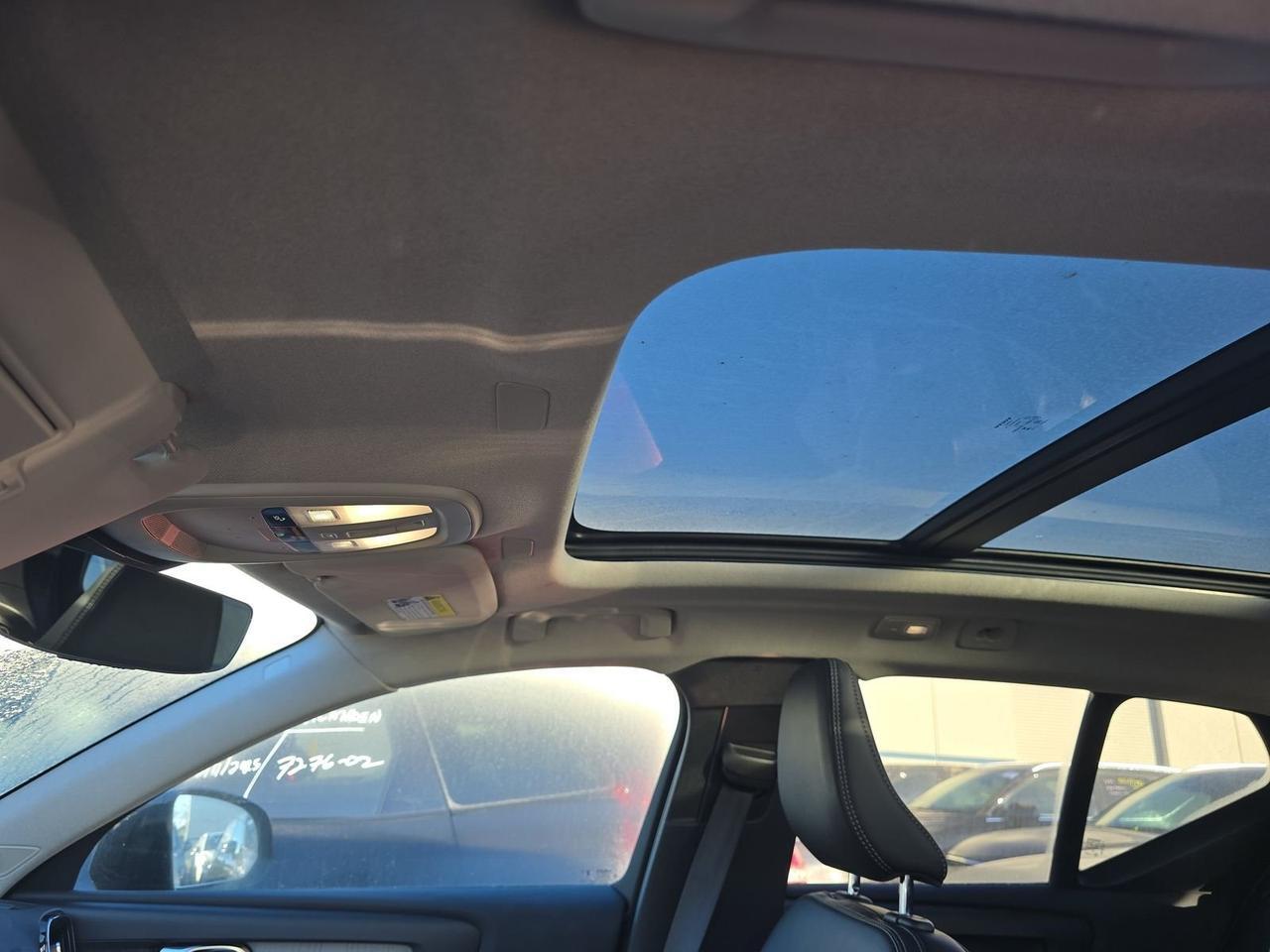 2025 Volvo XC40 B5 Plus Dark Theme Surround View Camera Panoramic Roof Portland OR