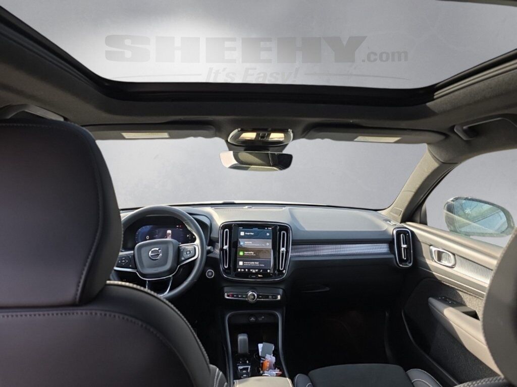 2025 Volvo XC40 B5 Plus Dark Theme Hunt Valley MD