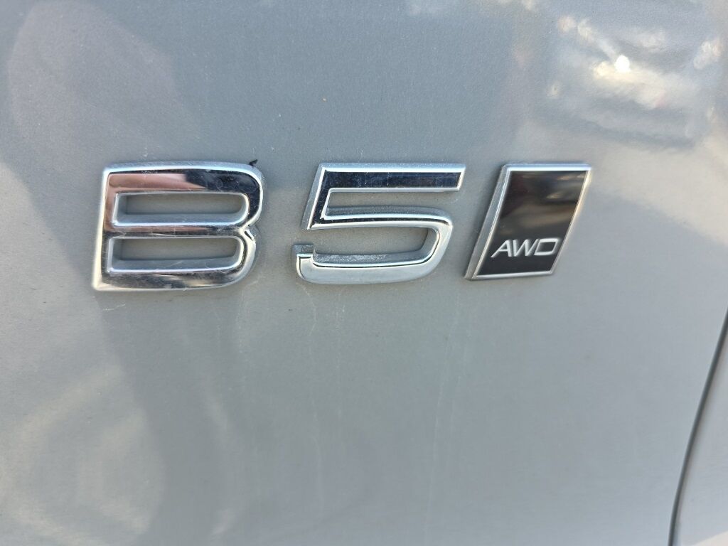 2025 Volvo XC40 B5 Plus Dark Theme Hunt Valley MD