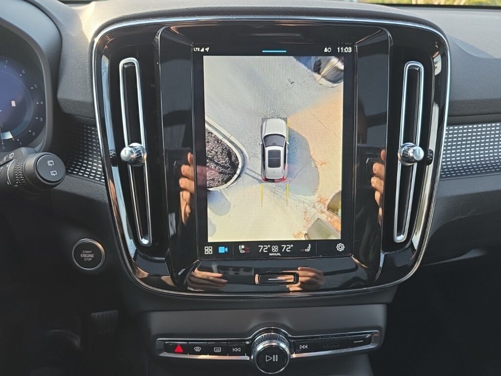 2025 Volvo XC40 B5 Plus Dark Theme Hunt Valley MD