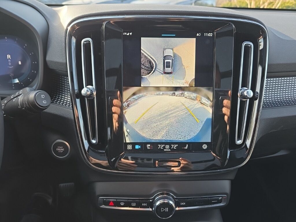 2025 Volvo XC40 B5 Plus Dark Theme Hunt Valley MD