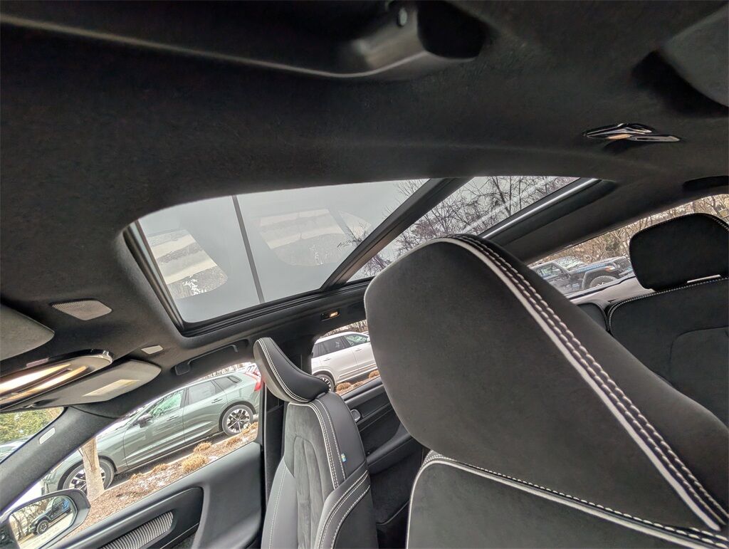 2025 Volvo XC40 B5 Plus Dark Theme Hunt Valley MD