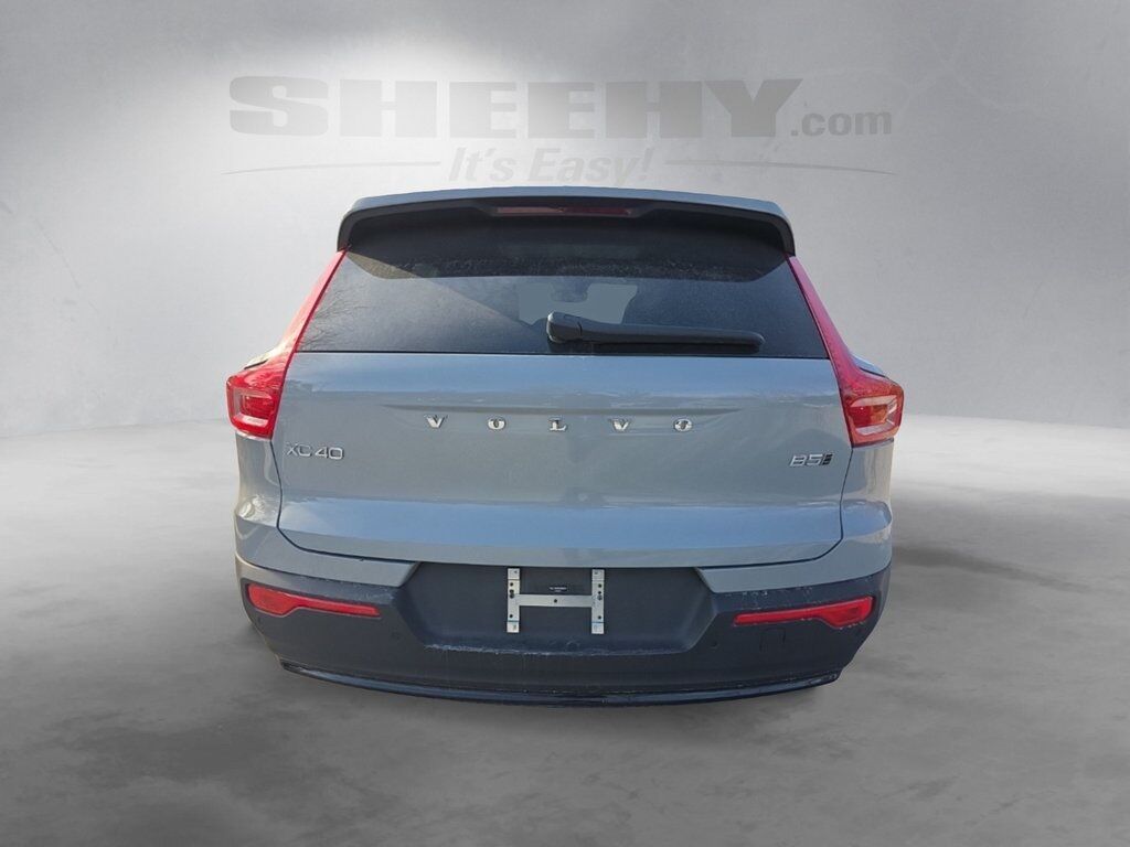 2025 Volvo XC40 B5 Plus Dark Theme Hunt Valley MD