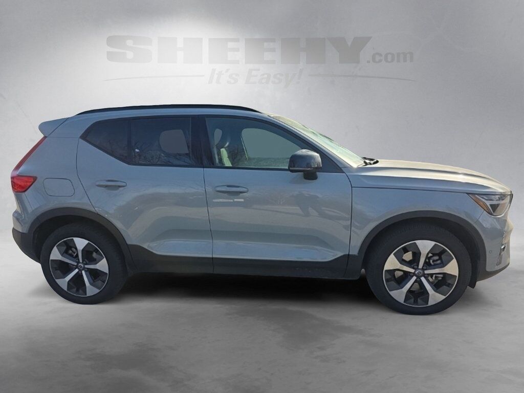2025 Volvo XC40 B5 Plus Dark Theme Hunt Valley MD