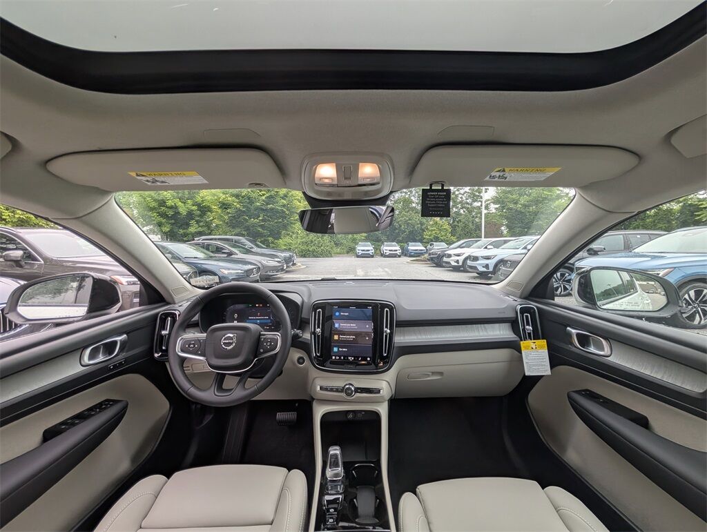 2025 Volvo XC40 B5 Plus Dark Theme Hunt Valley MD