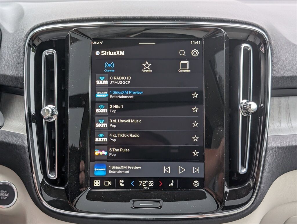 2025 Volvo XC40 B5 Plus Dark Theme Hunt Valley MD