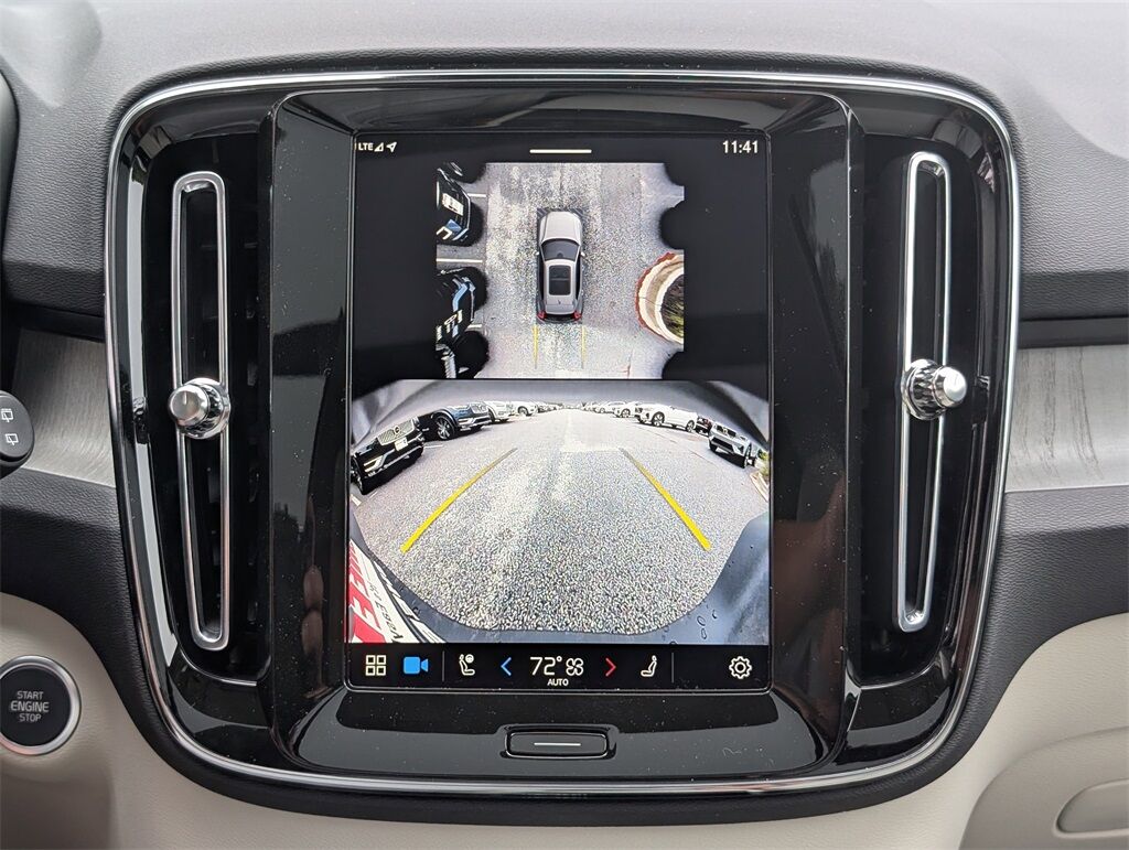 2025 Volvo XC40 B5 Plus Dark Theme Hunt Valley MD