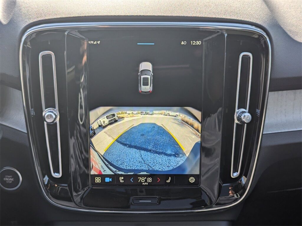 2025 Volvo XC40 B5 Plus Dark Theme Hunt Valley MD