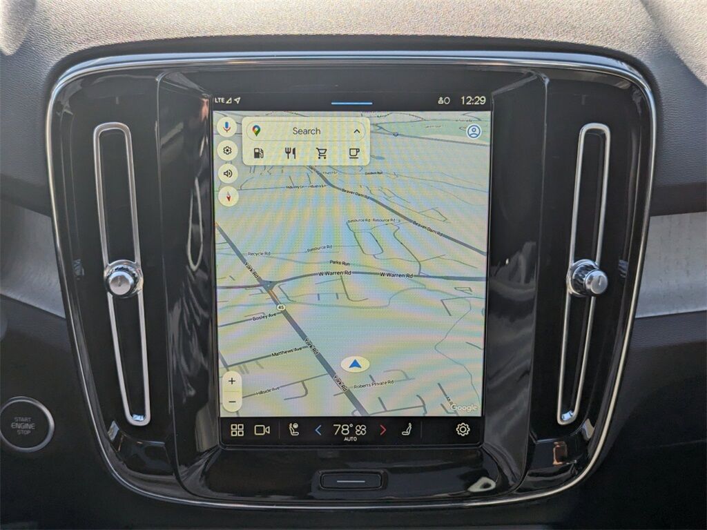 2025 Volvo XC40 B5 Plus Dark Theme Hunt Valley MD