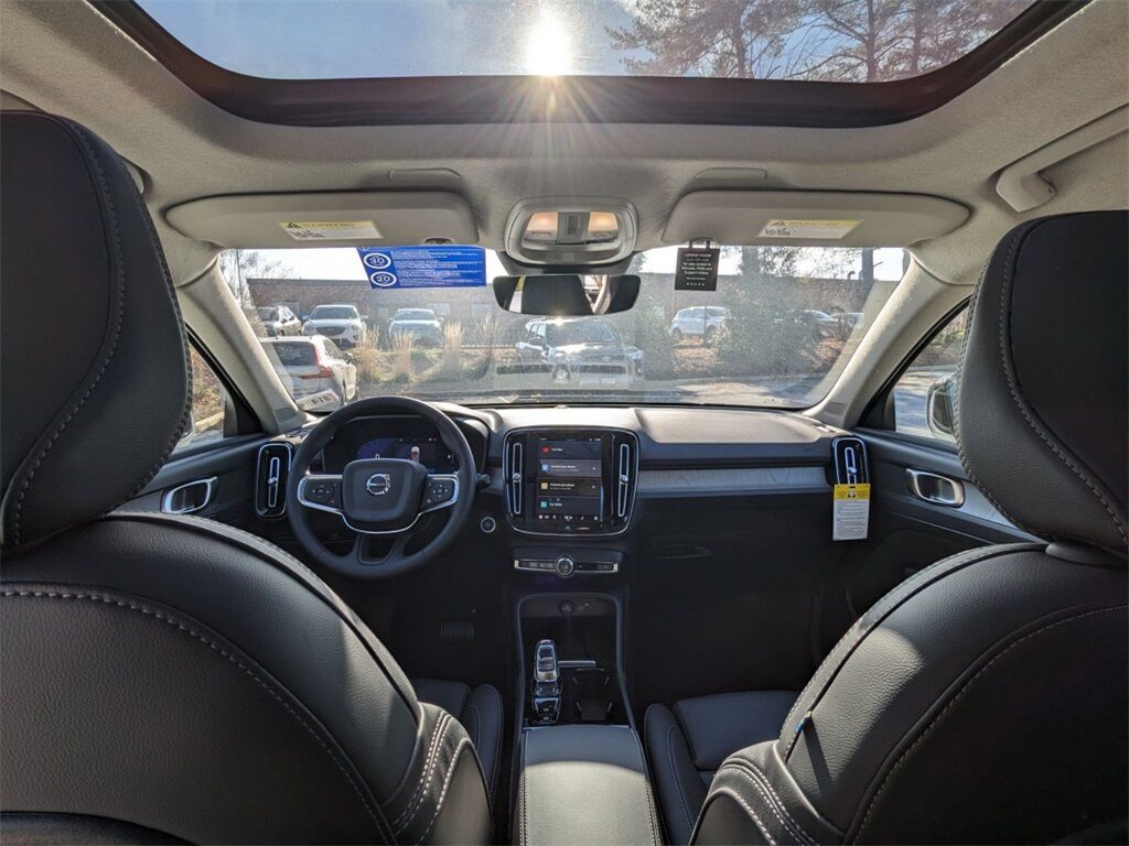 2025 Volvo XC40 B5 Plus Dark Theme Hunt Valley MD