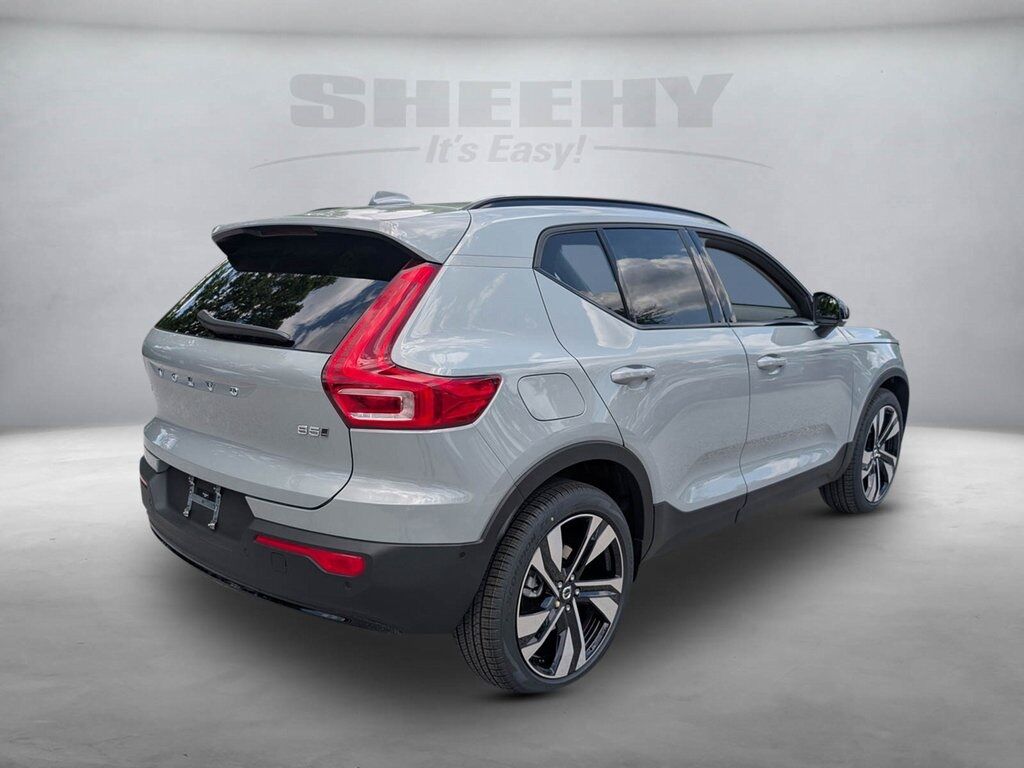 2025 Volvo XC40 B5 Plus Dark Theme Hunt Valley MD