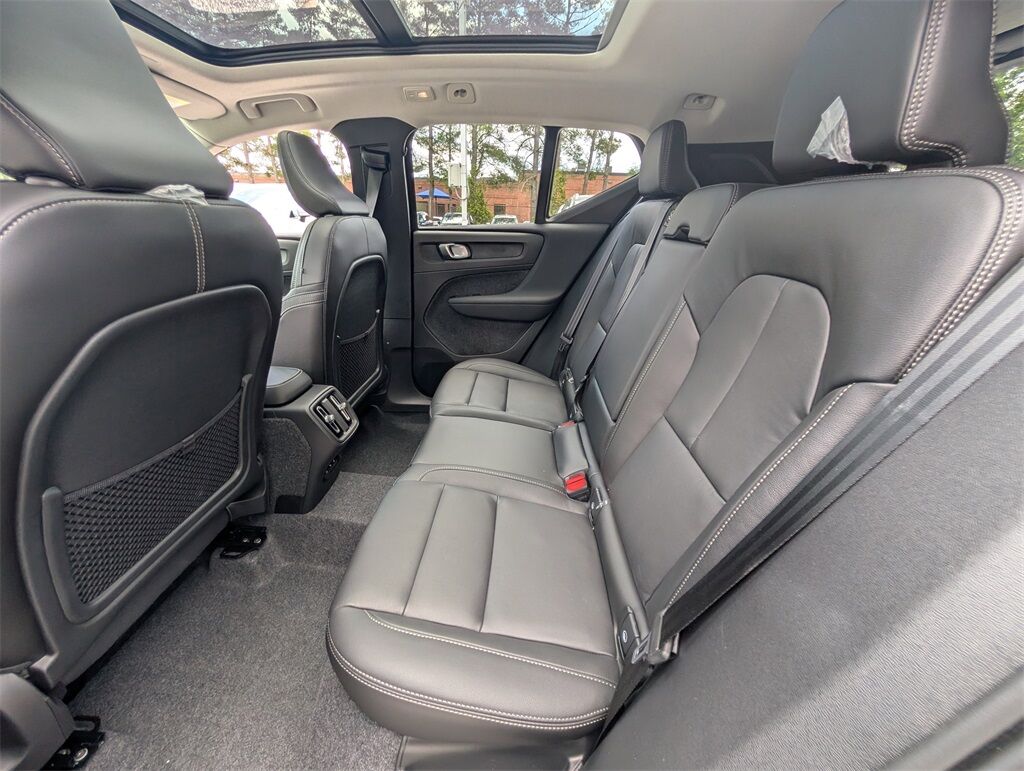 2025 Volvo XC40 B5 Plus Dark Theme Hunt Valley MD