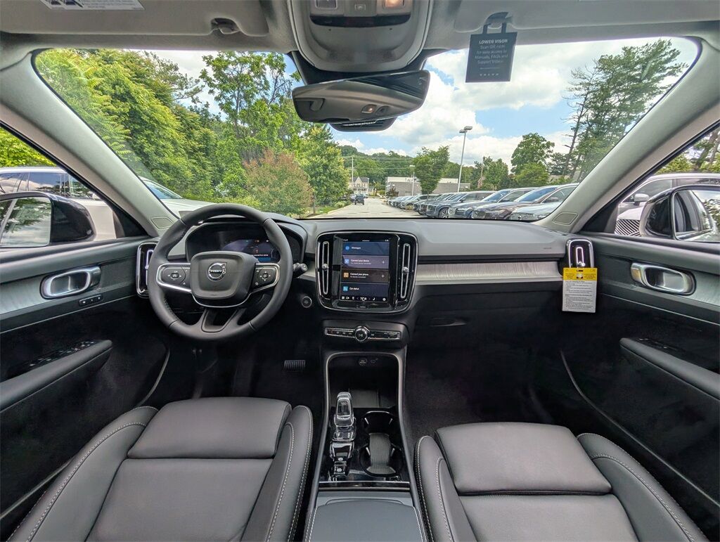 2025 Volvo XC40 B5 Plus Dark Theme Hunt Valley MD