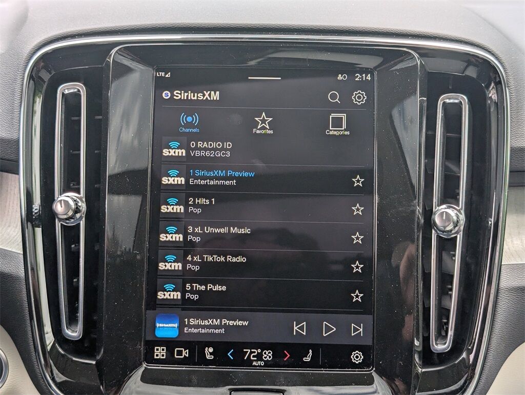 2025 Volvo XC40 B5 Ultra Bright Hunt Valley MD