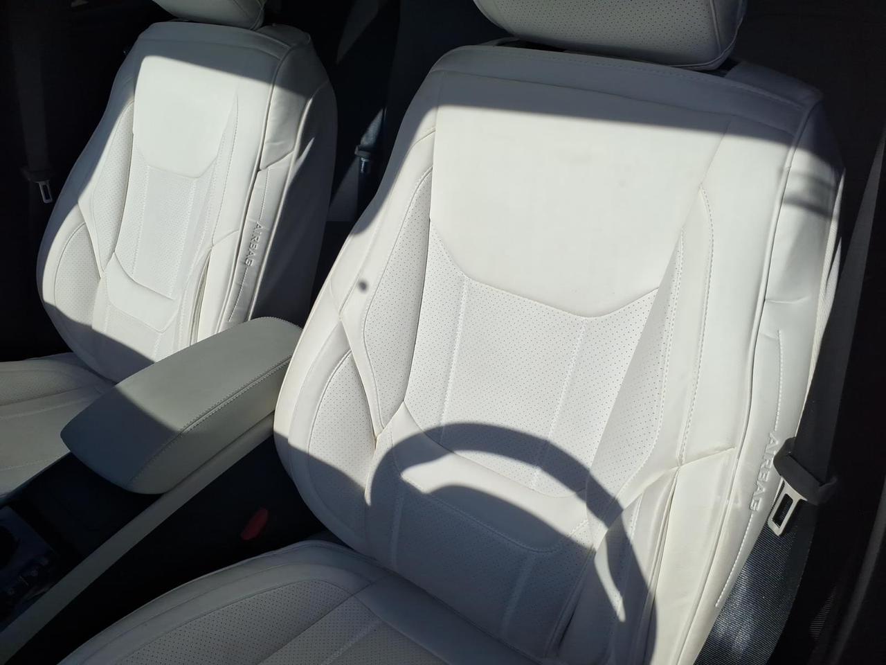 2025 Volvo XC40 B5 Ultra Dark Theme Roanoke VA