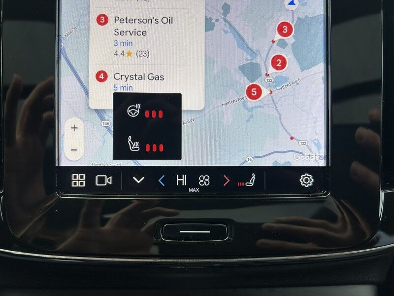 2025 Volvo XC40 Core Bright Theme - LEATHER - SUNROOF Whitinsville MA