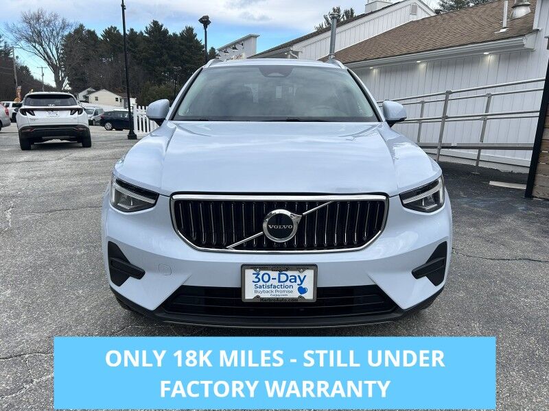 2025 Volvo XC40 Core Bright Theme - LEATHER - SUNROOF Webster MA