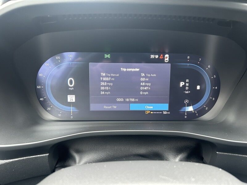 2025 Volvo XC40 Core Bright Theme - LEATHER - SUNROOF Webster MA