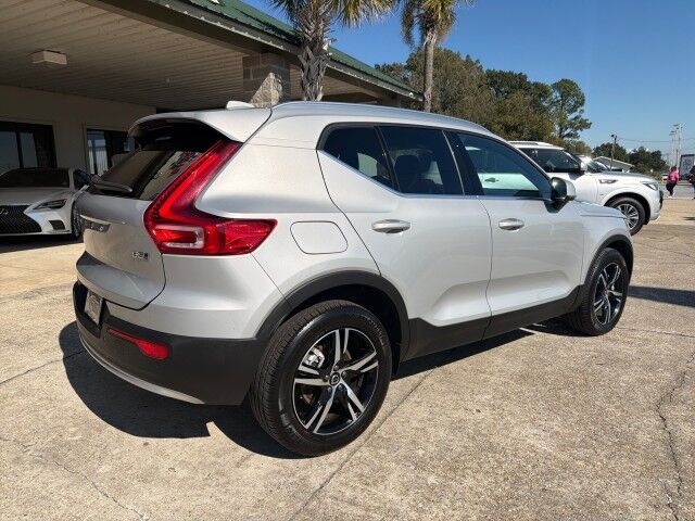 2025 Volvo XC40 Core Bright Theme Lafayette LA