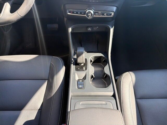 2025 Volvo XC40 Core Bright Theme Lafayette LA