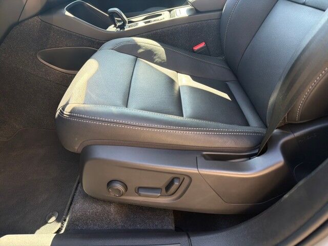 2025 Volvo XC40 Core Bright Theme Lafayette LA