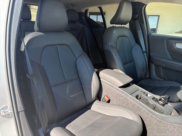 2025 Volvo XC40 Core Bright Theme Lafayette LA