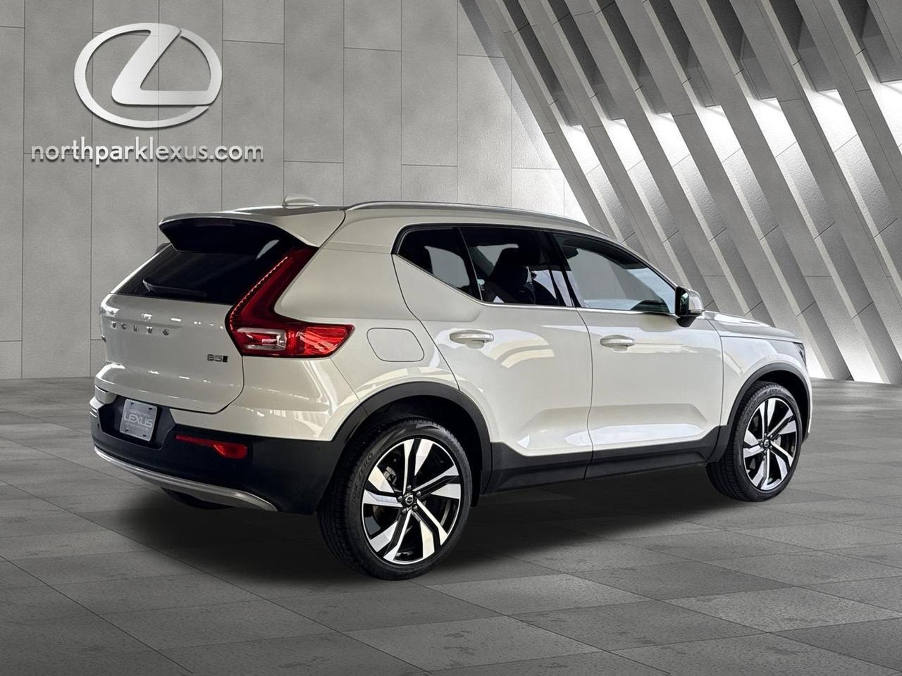 2025 Volvo XC40 Plus Bright Theme San Antonio TX