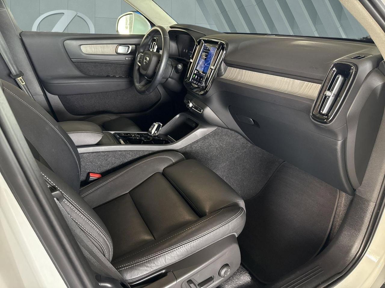 2025 Volvo XC40 Plus Bright Theme San Antonio TX