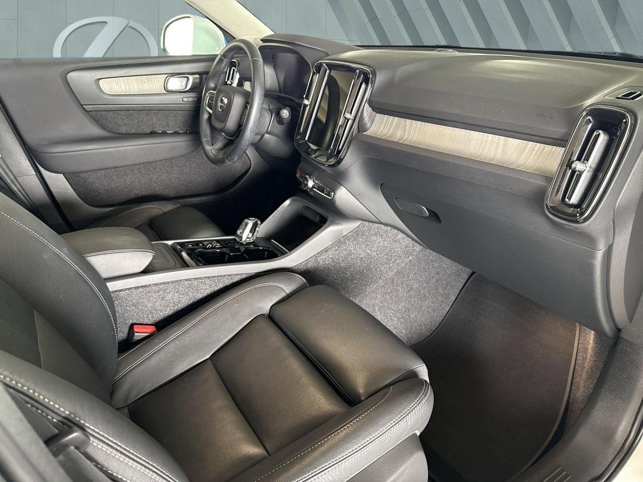 2025 Volvo XC40 Plus Bright Theme San Antonio TX