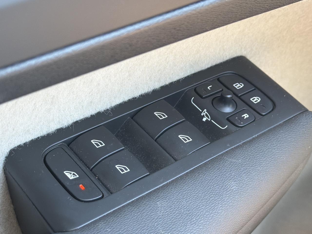 2025 Volvo XC40 Plus Bright Theme San Antonio TX