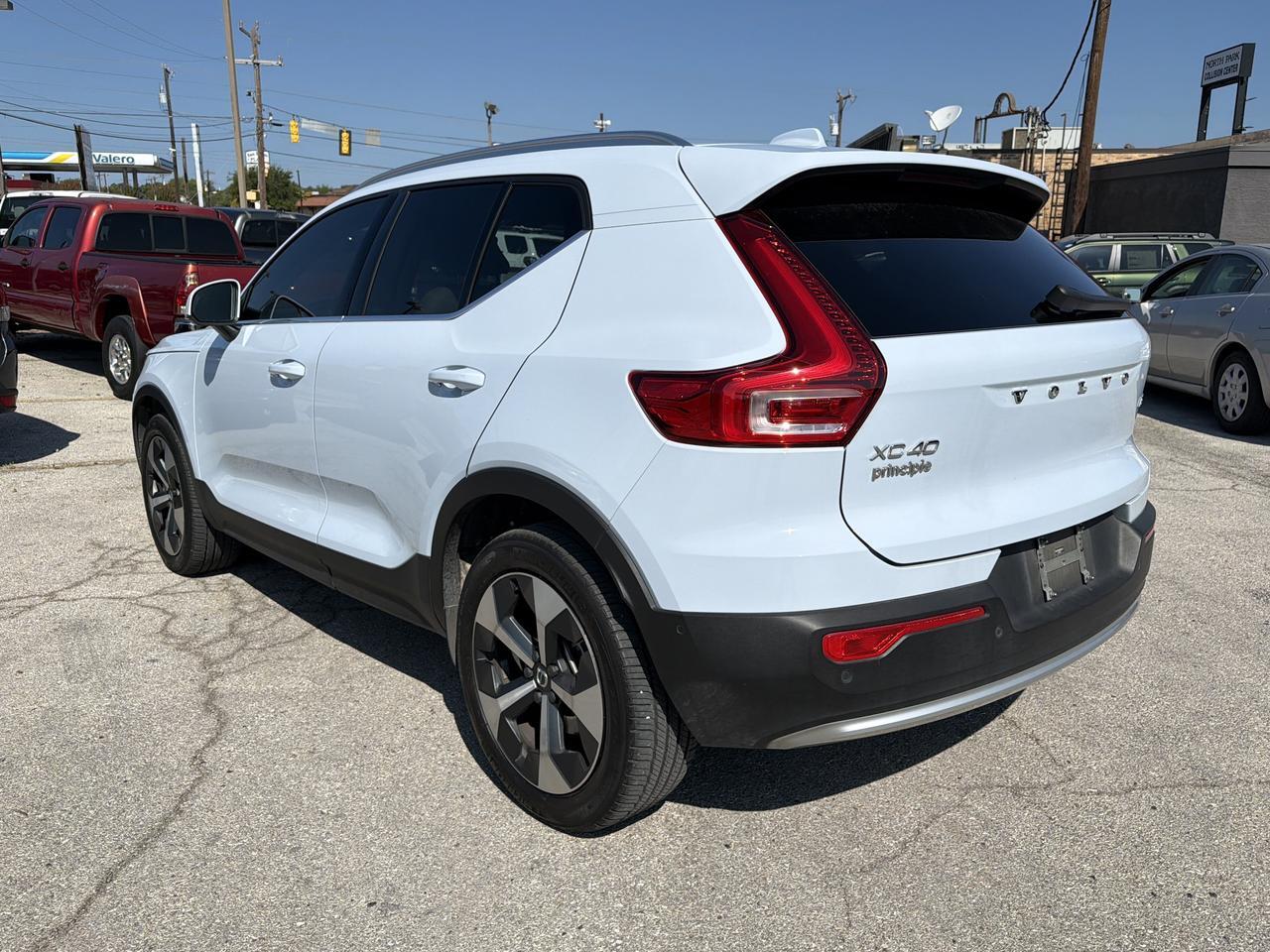 2025 Volvo XC40 Plus Bright Theme San Antonio TX