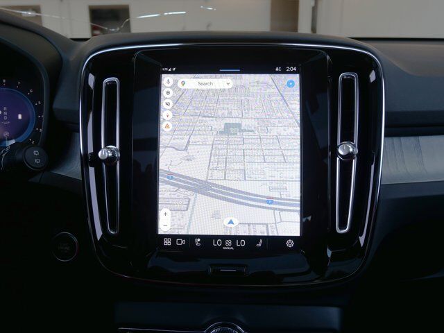 2025 Volvo XC40 Plus Dark Theme San Juan TX