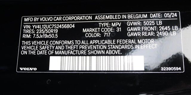2025 Volvo XC40 Plus Dark Theme San Juan TX