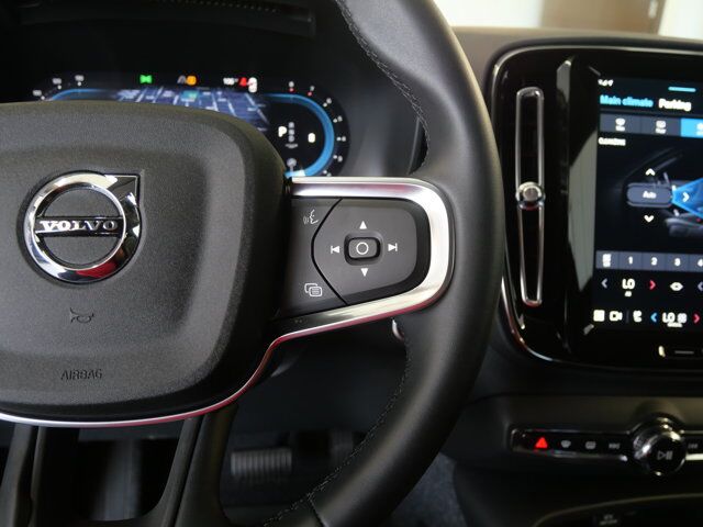2025 Volvo XC40 Plus Dark Theme San Juan TX